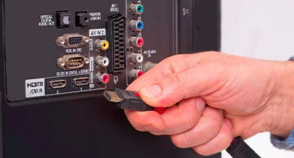 Порты на задней стенке телевизора